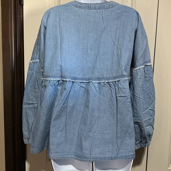 New ANDTHEWHY blouse medium - Picture 3 of 7